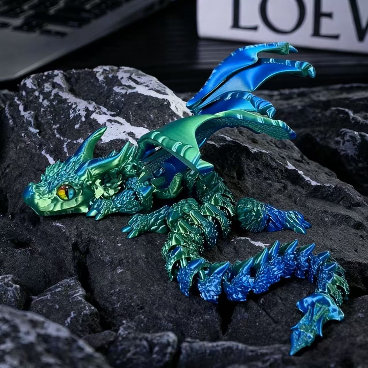 Model draka wyverna z skrzydła – Novelty Gifts recenzja i cena
